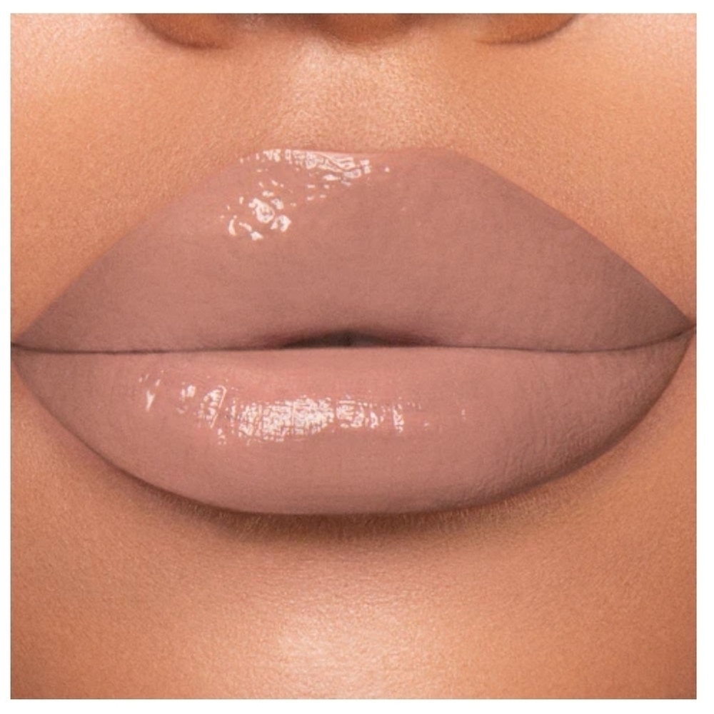 Jeffree Star Supreme Gloss color Naked In The Dark, light nude w grey to…